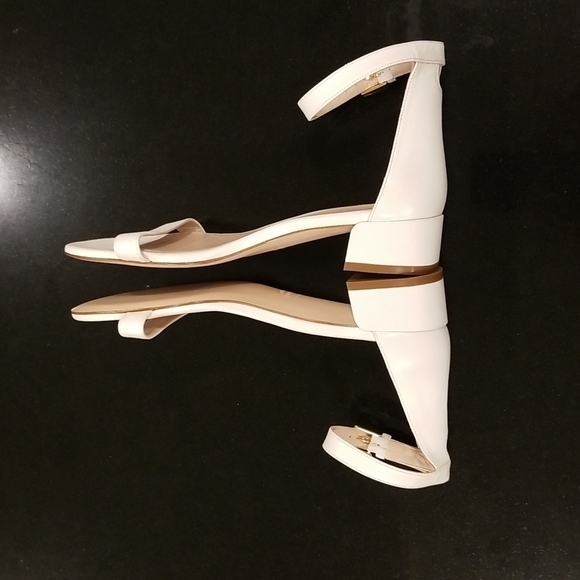 💕STUART WEITZMAN💕 Low Block Heel Leather Sandals White 8.5 Comfortable All Day - Picture 6 of 12